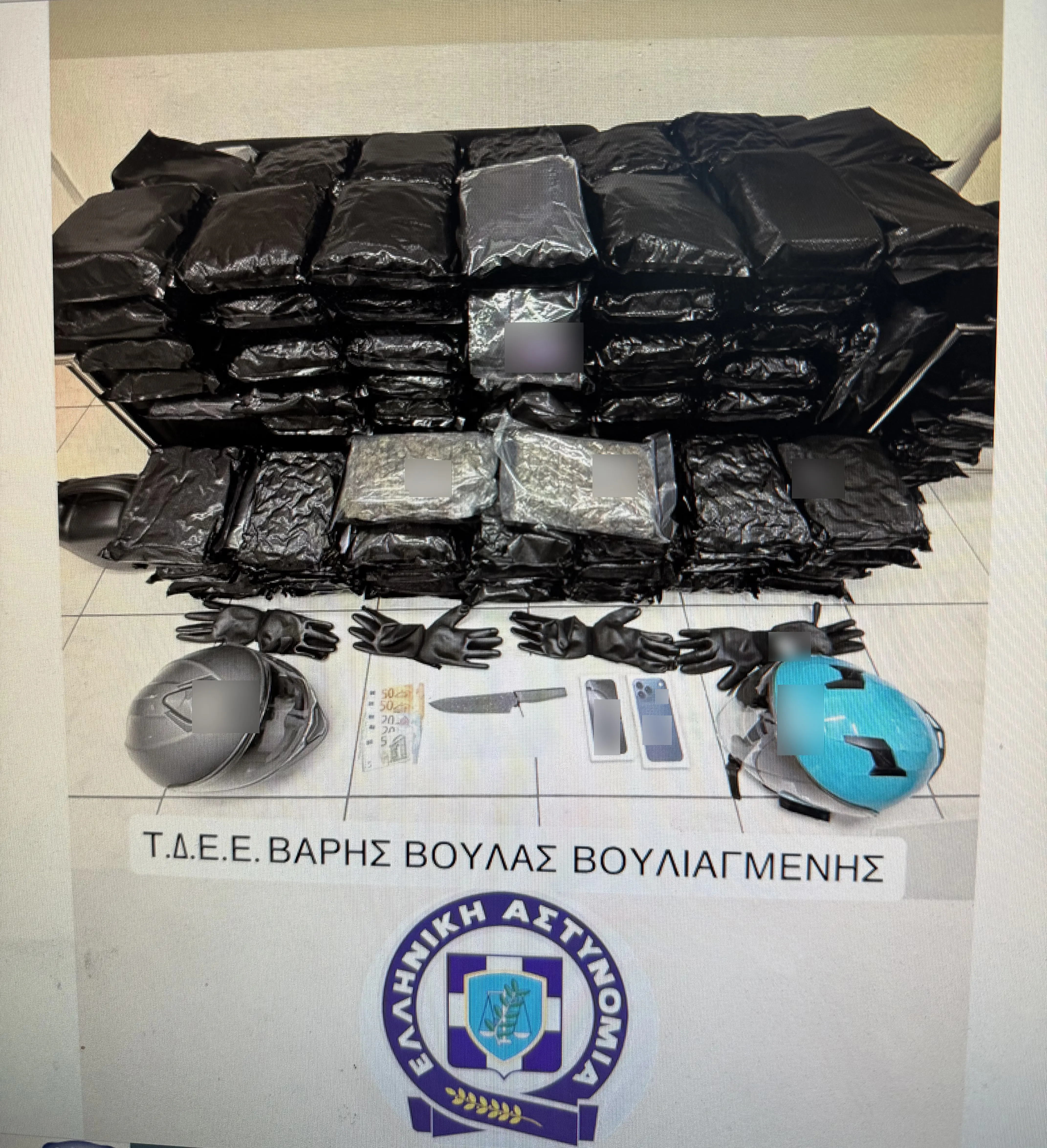 24χρονος στη Βούλα με κλεμμένο όχημα και 69 κιλά κάνναβης (εικόνες) 4 %CE%A6%CE%A9%CE%A4%CE%9F 2 1